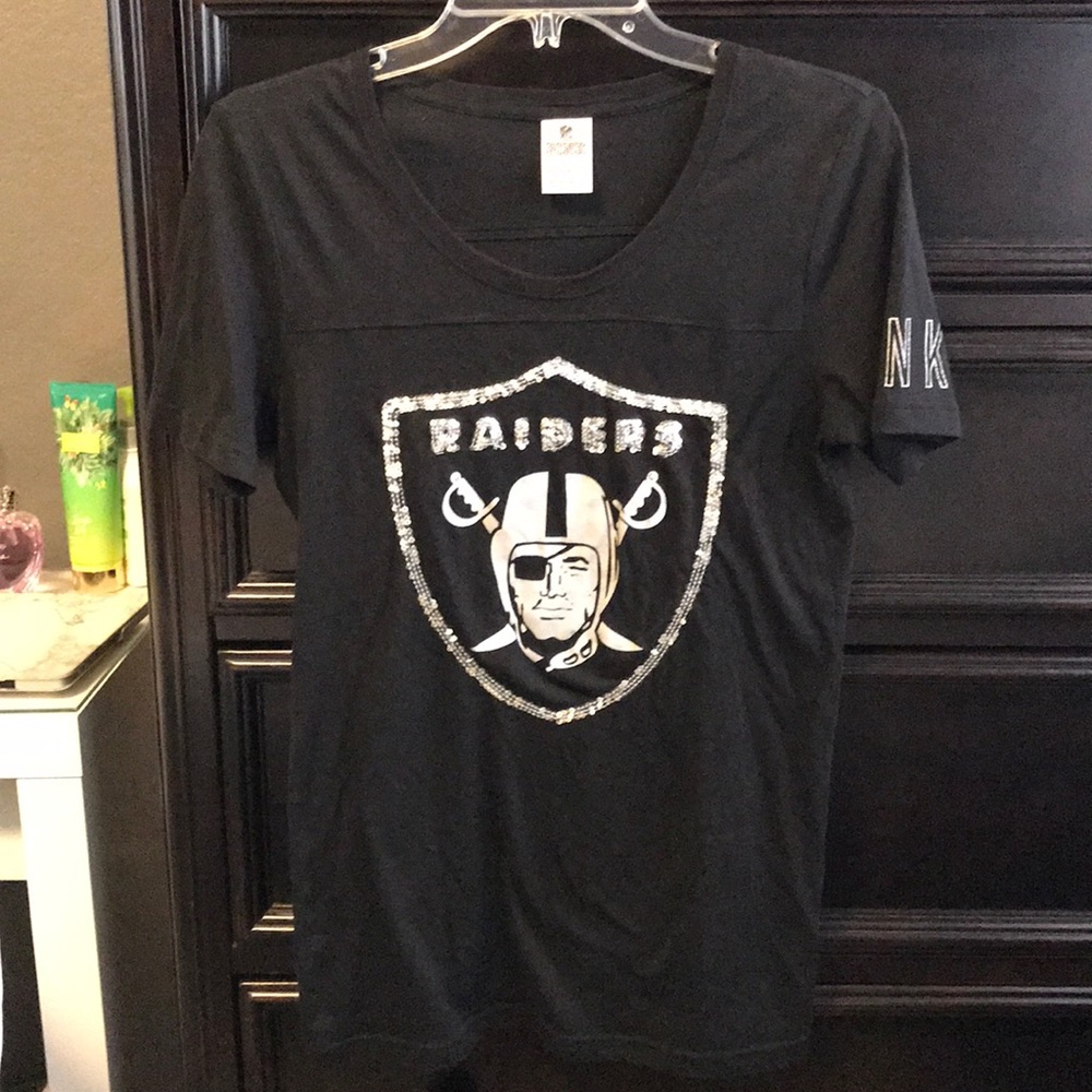 PINK Raiders Top